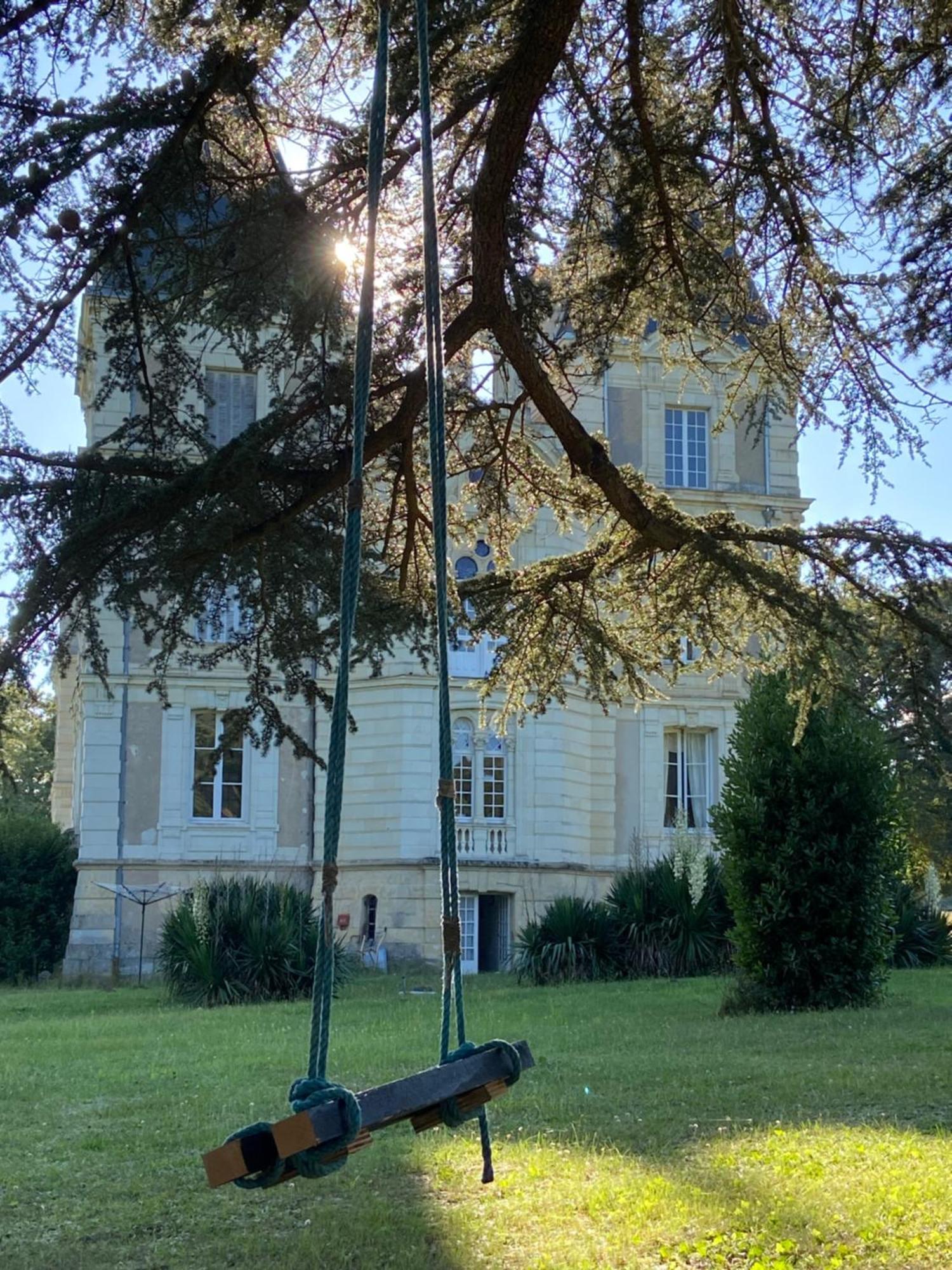 Chateau La Bainerie Tierce Exterior photo